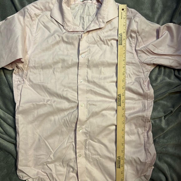 Calvin Klein slim fit non-iron button up shirt. Size 15-1/2.34/35 - Picture 5 of 6